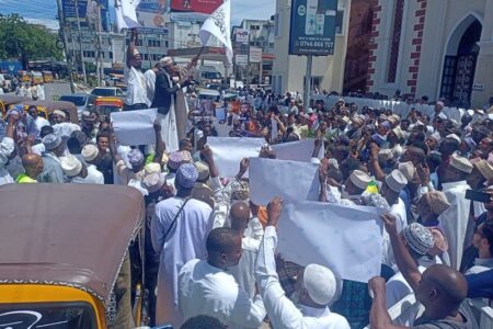 Hizb ut Tahrir/ Kenya Yafanya maandamano baridi kutoa mwito wa Hatua ya Kijeshi dhidi Umbo la Kiyahudi